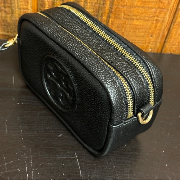 Tory Burch Perry Bombé Leather Camera Bag - Picture 3 of 5
